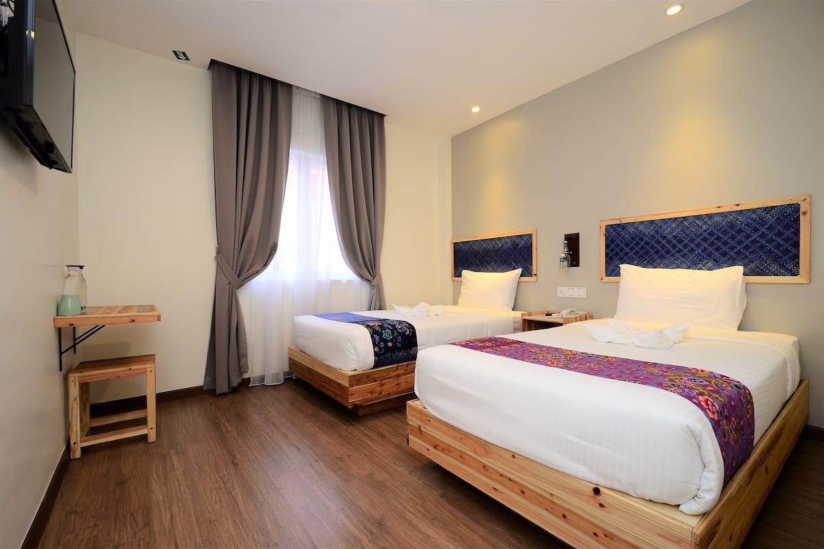 Superior Twin Room, 2 Single Beds | Desk, iron/ironing board, free WiFi, bed sheets