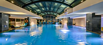 Zen Diamond Suites Hotel