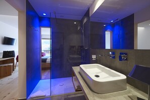 Junior Suite, Balcony | Bathroom | Hair dryer, bathrobes, bidet, towels