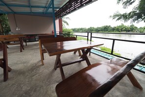 Tempat makan