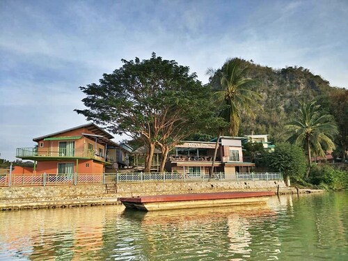 Golden Dragon Resort