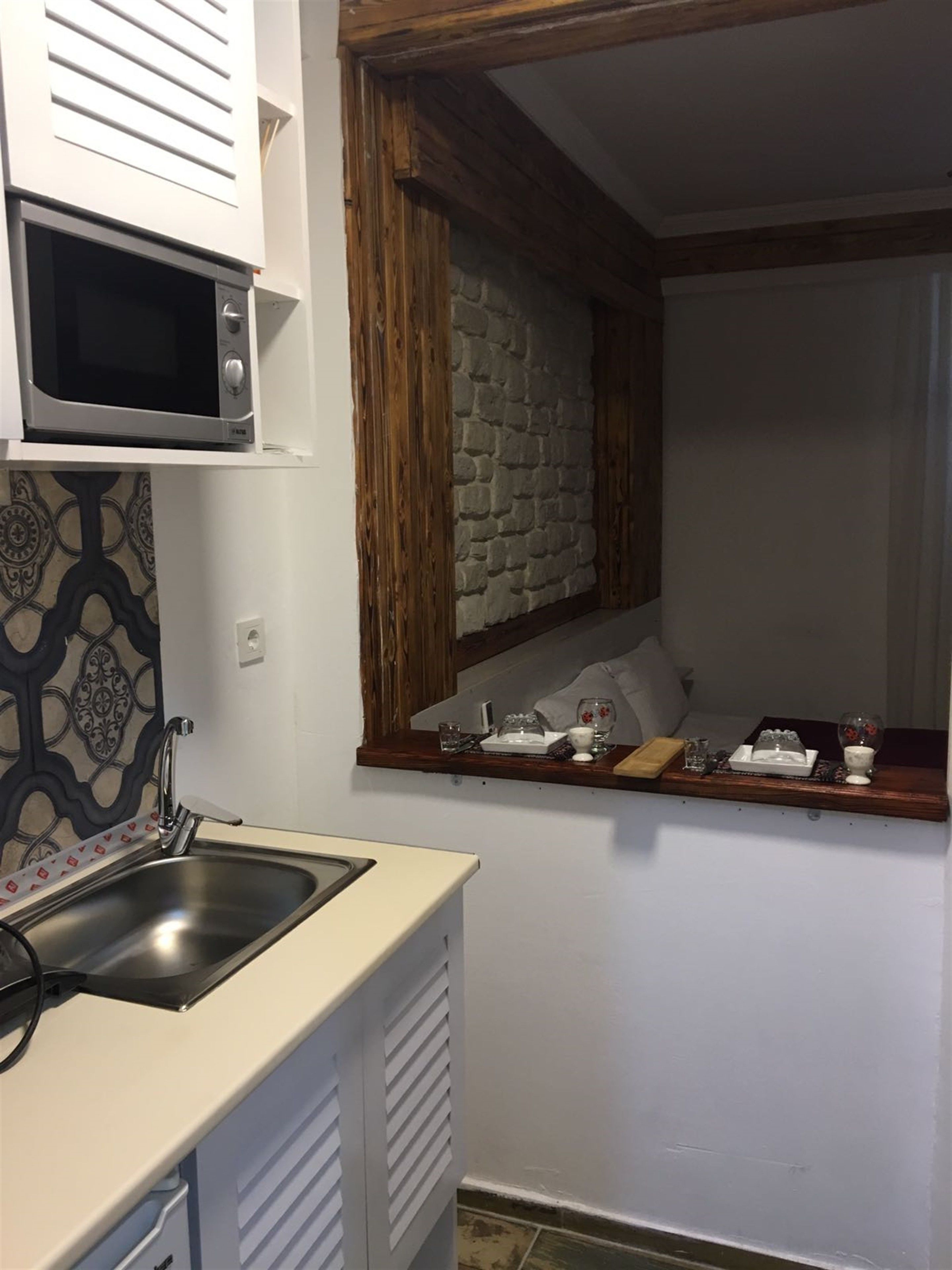 standard double room (zemin kat) | private kitchen | coffee/tea maker, electric kettle