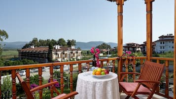 Luxury Villa, 3 Bedrooms | Balcony