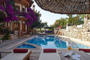 2 outdoor pools - Villa Vali (Ula)