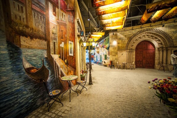 아침 식사, 점심 식사 및 저녁 식사 제공