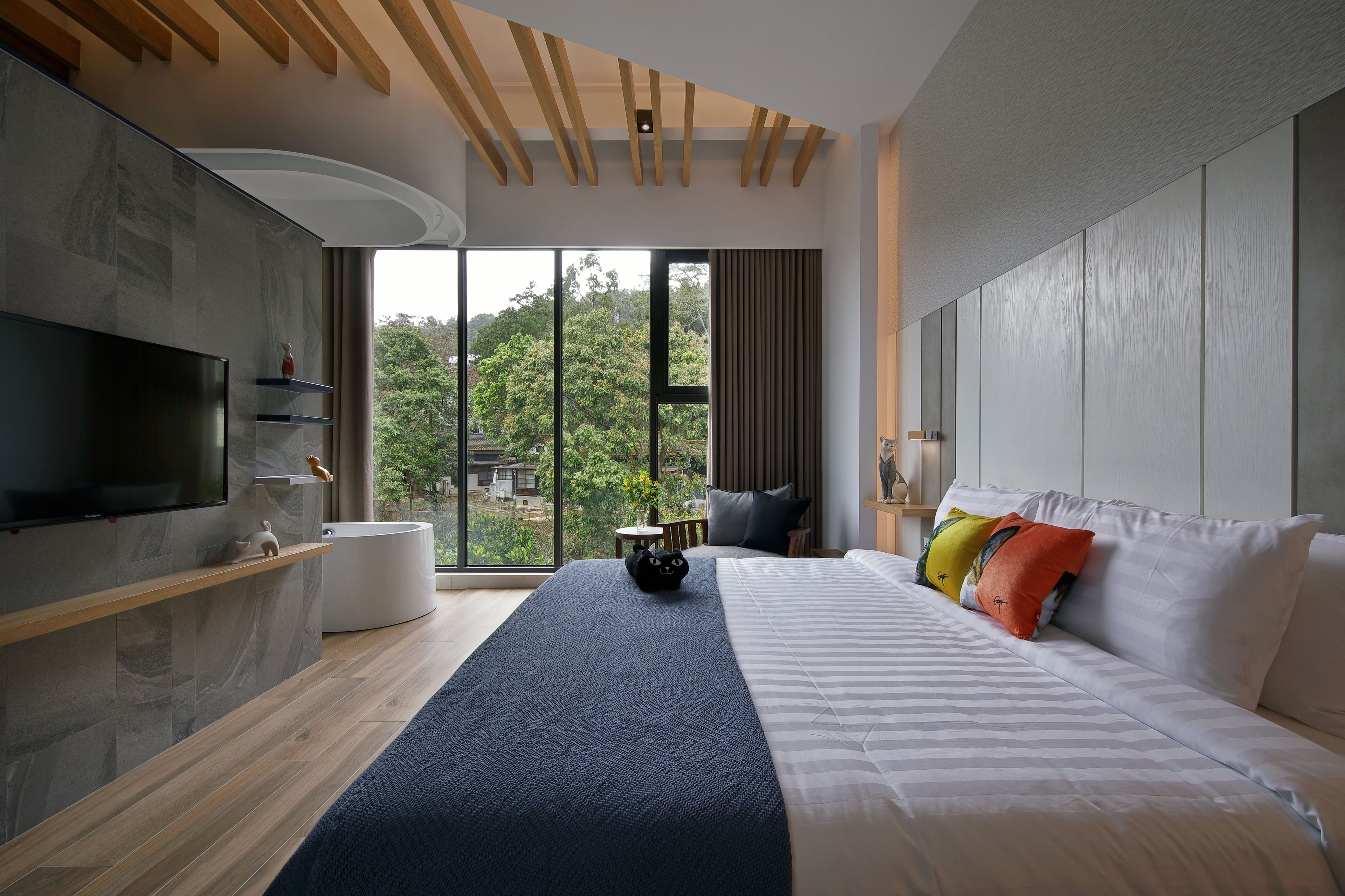 豪華雙人房, 1 張加大雙人床, 非吸煙房, 山景 | 書桌、手提電腦工作空間、遮光窗簾/窗簾、隔音