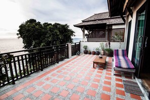 2-Bedroom Villa | Terrace/patio