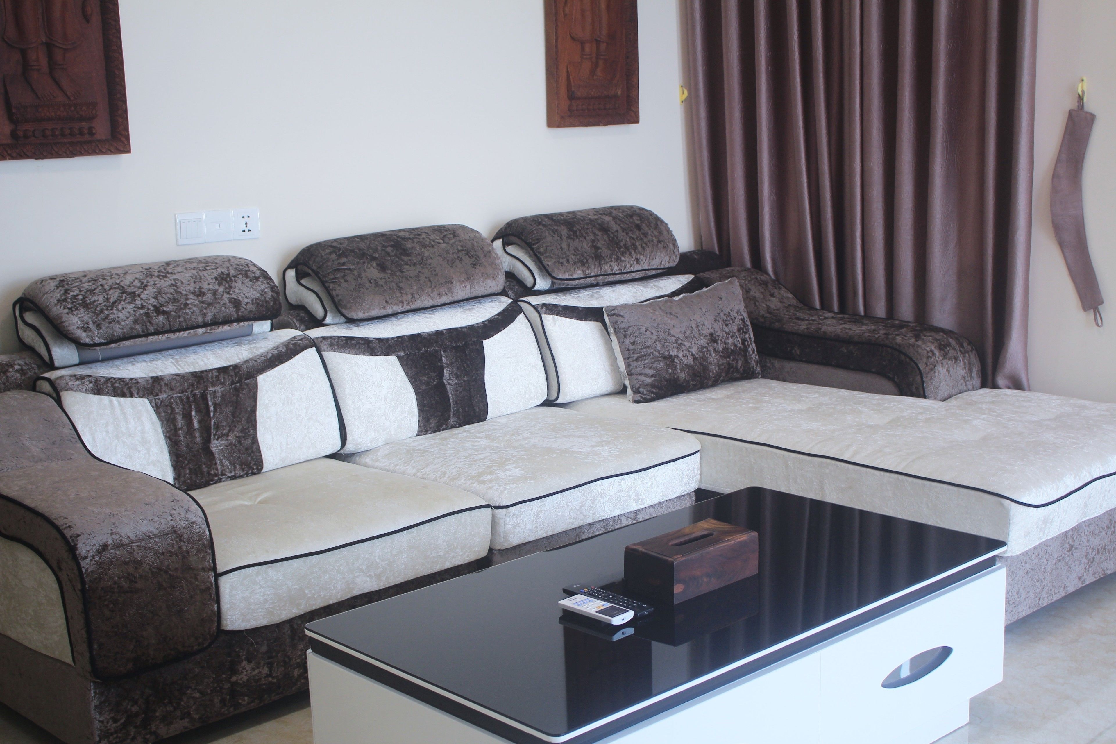 vip room | living room | lcd tv