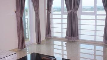 Huone ( VIP ) | Olohuone | LCD-televisio