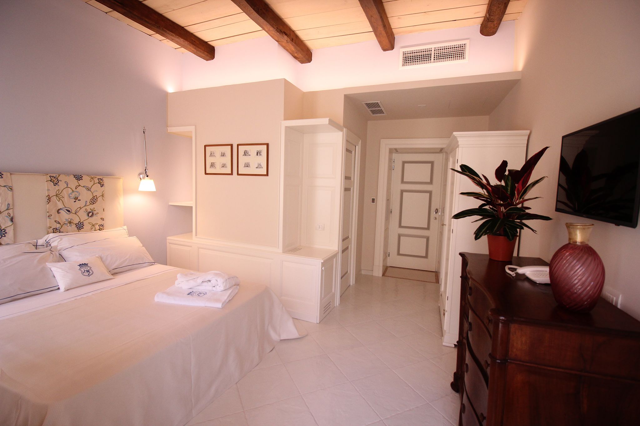 Photo - Palazzo Mottola Tropea