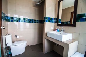 3-Bedroom Villa | Bathroom