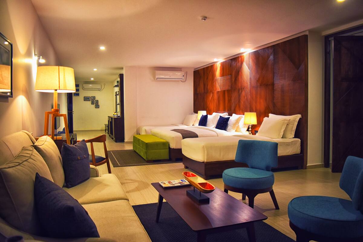 Suite Salt with Sea View | ミニバー、セーフティボックス (室内)、デスク、WiFi (無料)