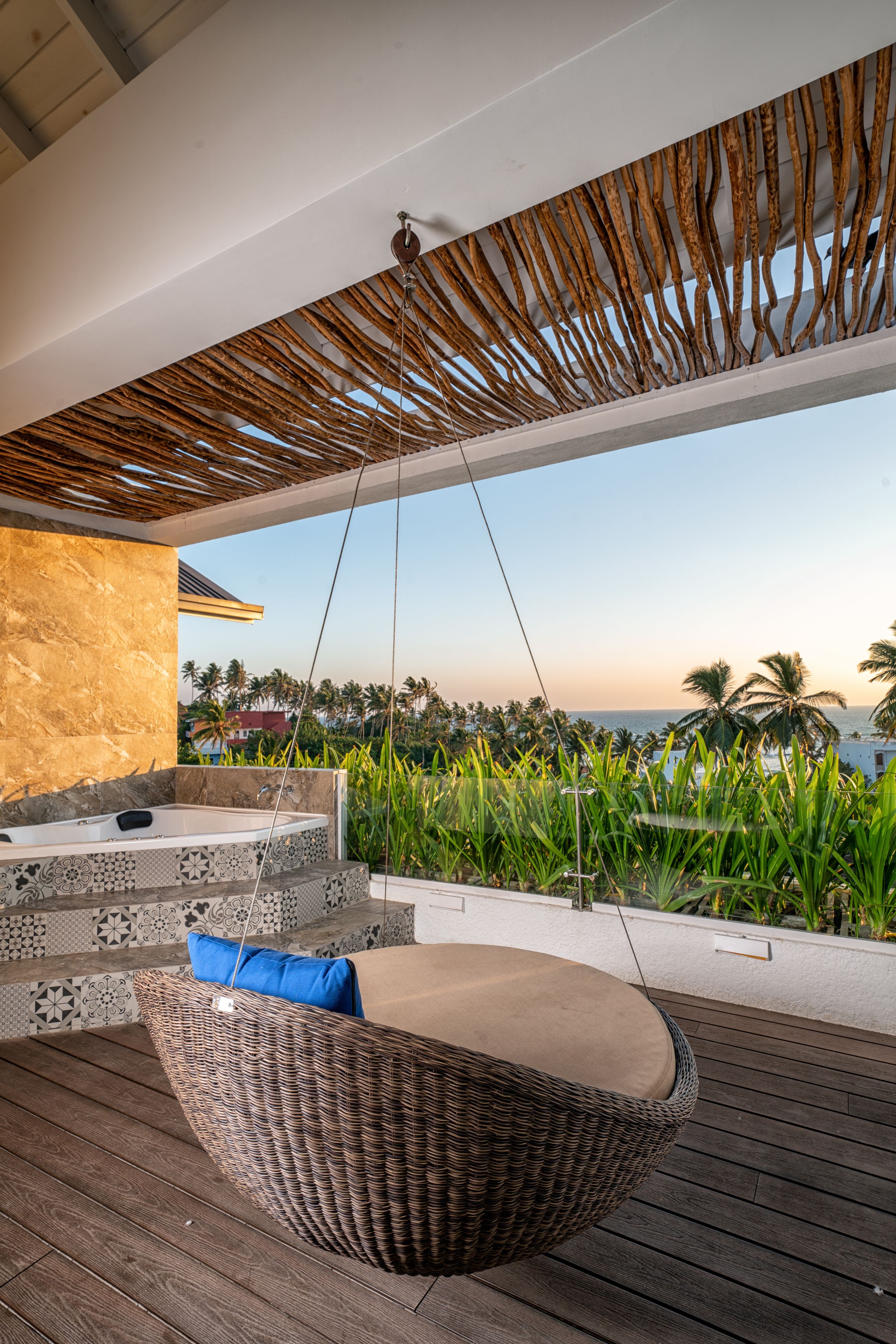 Suite Spice with Sea View | Minibar, két bảo mật tại phòng, bàn 