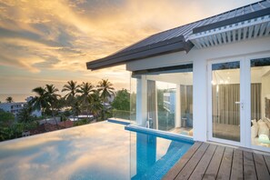 Suite Triple O Six with Private Pool | 迷你吧、客房内保险��箱、办公桌、免费 WiFi