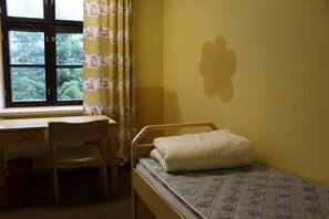 Desk, free WiFi, bed sheets