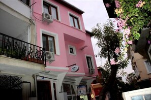 Facciata della struttura