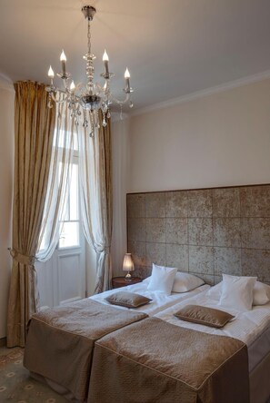 Literie de qualité supérieure, minibar, coffres-forts dans les chambres