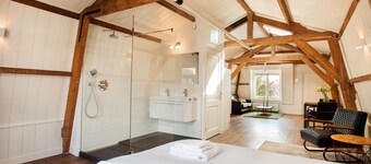 Stayci Serviced Apartments Royal Palace