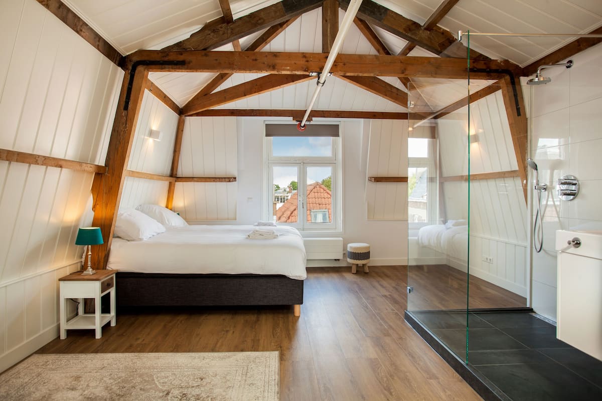 Comfort Loft, 2 Single Beds | Iron/ironing board, free WiFi, bed sheets