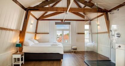 Stayci Serviced Apartments Royal Palace