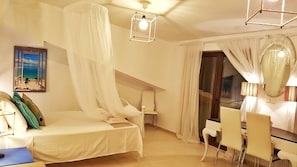 Apartment, 2 Schlafzimmer (No kitchen) | 1 Schlafzimmer, schallisolierte Zimmer, Bügeleisen/Bügelbrett