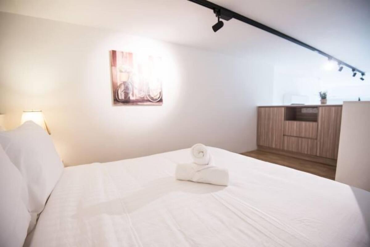 1 bedroom, desk, soundproofing, iron/ironing board