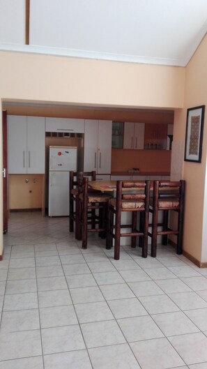 대용량 냉장고, 전자레인지, 오븐, 쿡탑