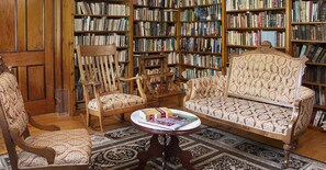 Lounge - The Dominion House Bed & Breakfast (Chester)