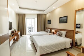 Quarto duplo luxo | Frigobar, cofres nos quartos, escrivaninha, cortinas blackout