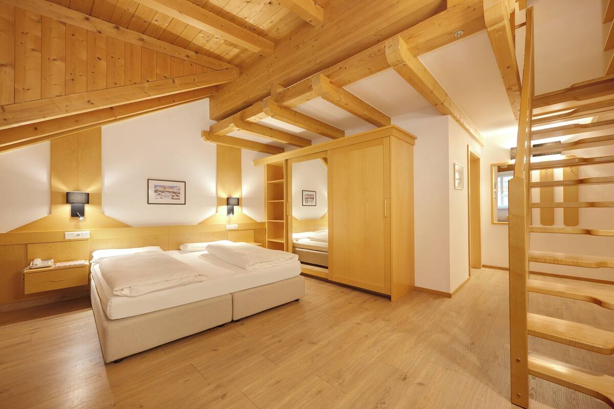 minibar, in-room safe, desk, free cots/infant beds