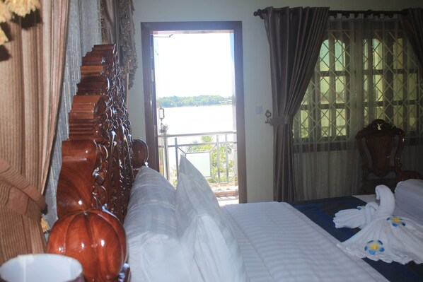 Deluxe Double Room | In-room safe, desk, free WiFi