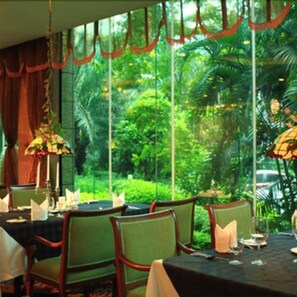 Daily buffet breakfast (CNY 38 per person) - Dongguan Gladden Hotel (Dongguan)