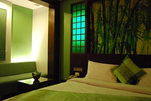 Rollaway beds, free WiFi