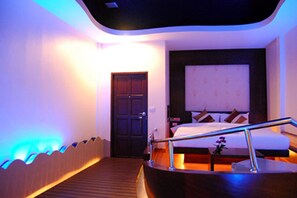 Rollaway beds, free WiFi