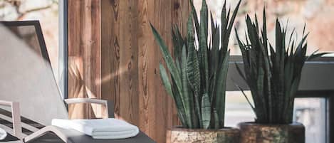 Indoor pool, 2 outdoor pools, free cabanas, pool umbrellas