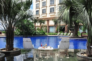 Indoor pool, outdoor pool