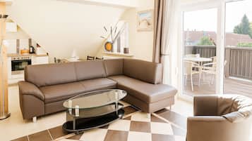 Apartamento, baño privado | Salón