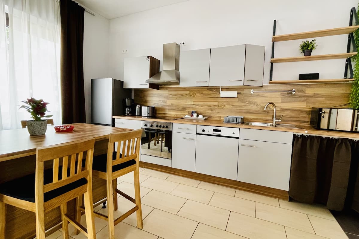 apartment, ensuite (erdgeschoss) | private kitchen
