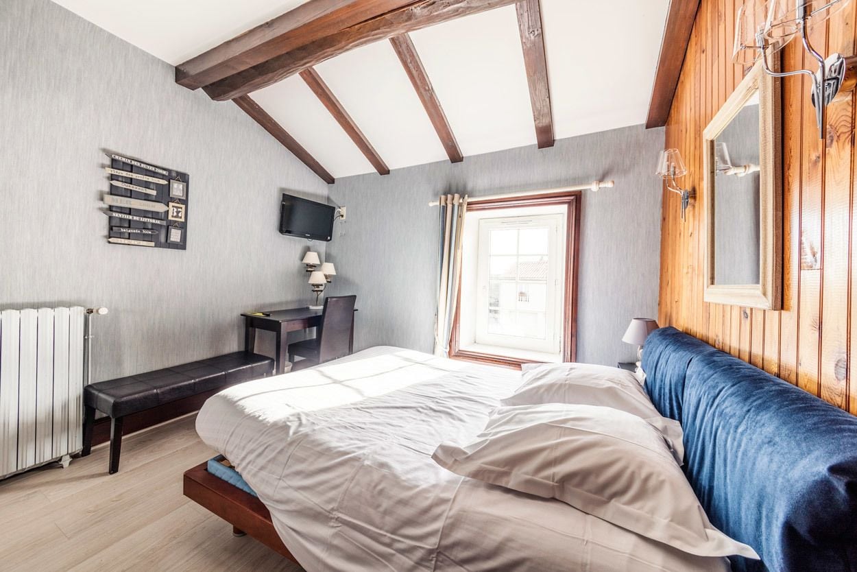 comfort double room | premium bedding, individually decorated, individually furnished, desk