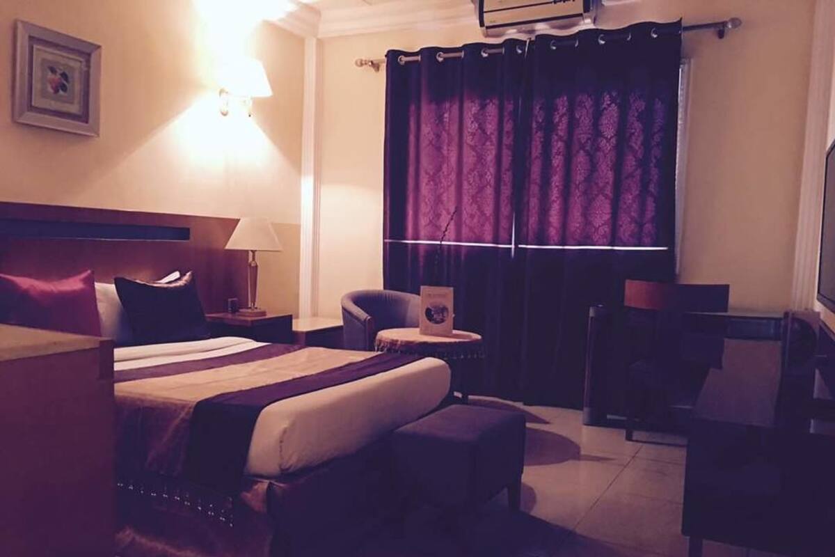 Standard Room with Balcony, 1st floor | Premium bedding, in-room safe, blackout curtains, soundproofing
