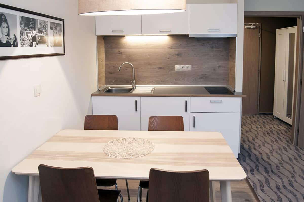 family studio | private kitchenette