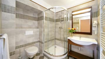 Double Room | Bathroom