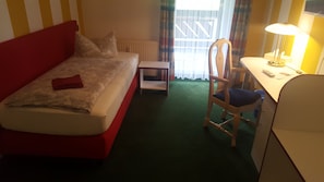 Single Room | Soundproofing, free cribs/infant beds, free WiFi