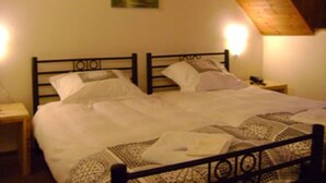 Basic-Doppel- oder -Zweibettzimmer | 1 Schlafzimmer