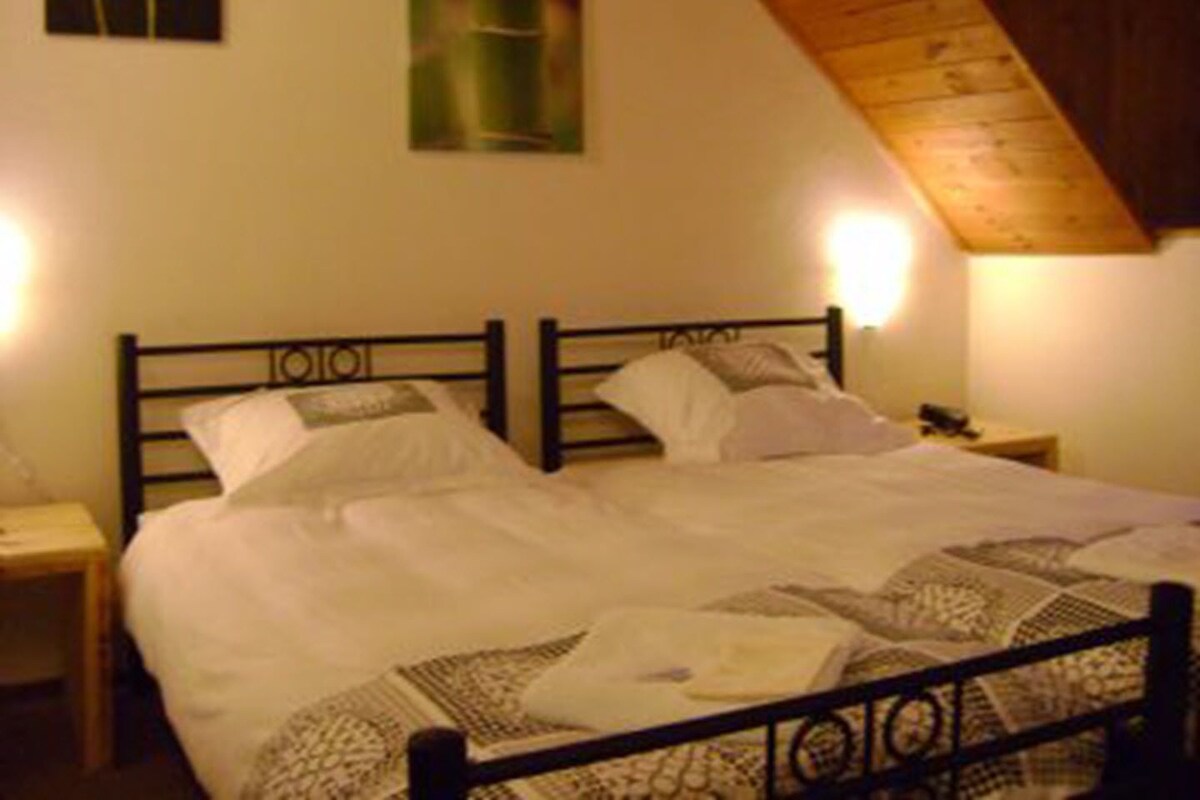 Basic-Doppel- oder -Zweibettzimmer | 1 Schlafzimmer