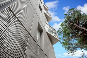 Front of property - All Suites Appart Hôtel | Bordeaux Centre Gare (Bordeaux)