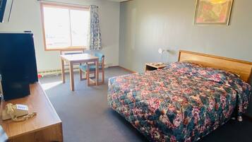 Desk, free WiFi, bed sheets