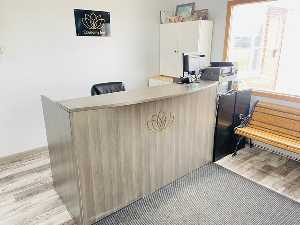 Reception - Economy Inn Motel (Stuart)