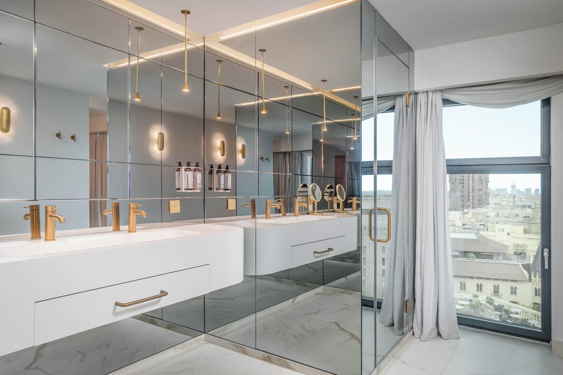 shower, rainfall showerhead, eco-friendly toiletries, hair dryer