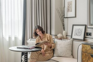 Premium bedding, minibar, in-room safe, individually decorated - Bless Hotel Barcelona (Barcelona)